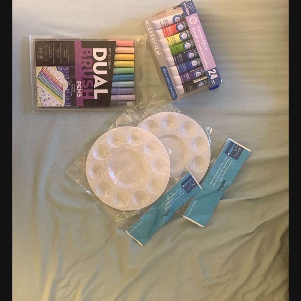 BRAND NEW Mixed Media Art Set with Vibrant Colors